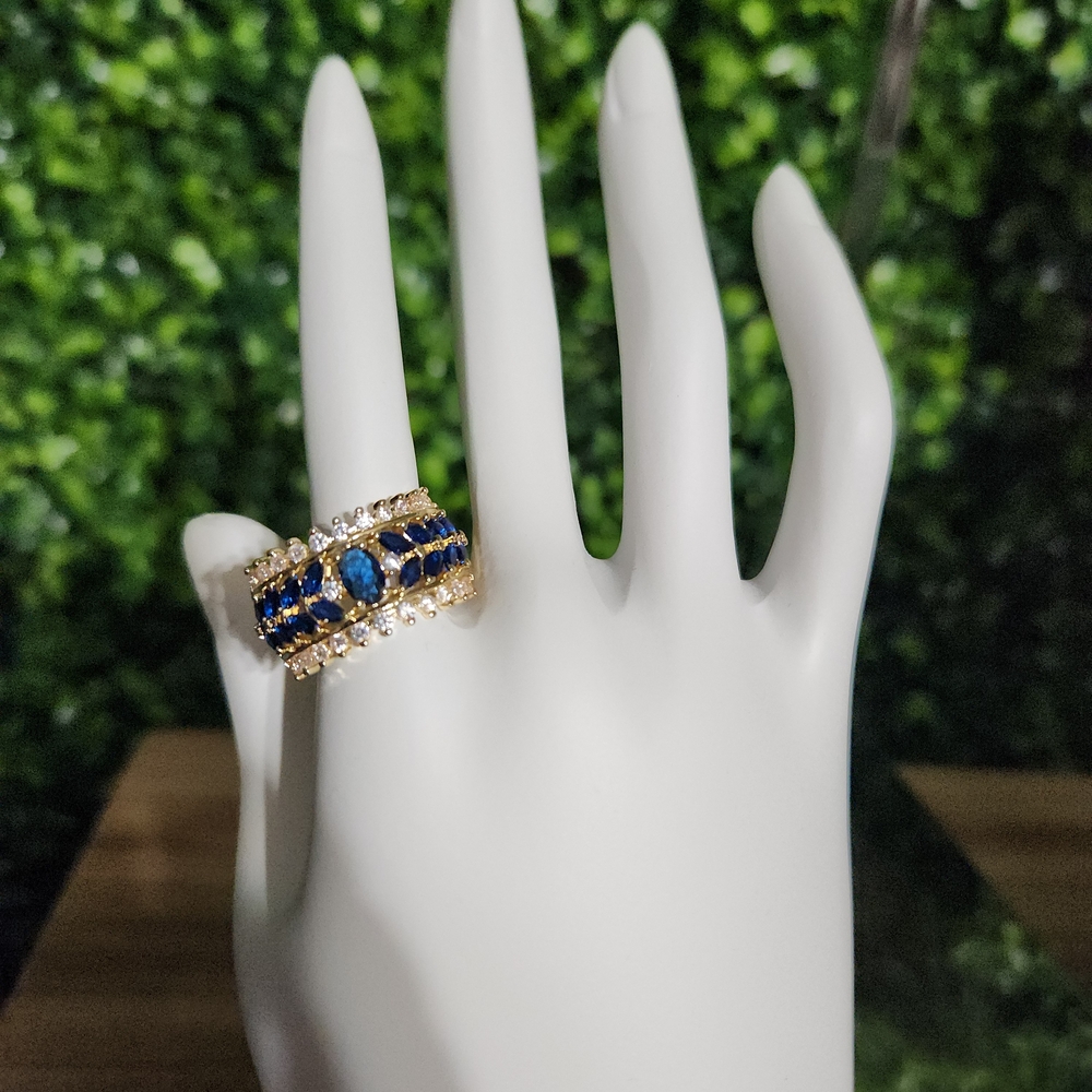 Elegant Gold and Blue Women's Ring Size 8 3/20/26